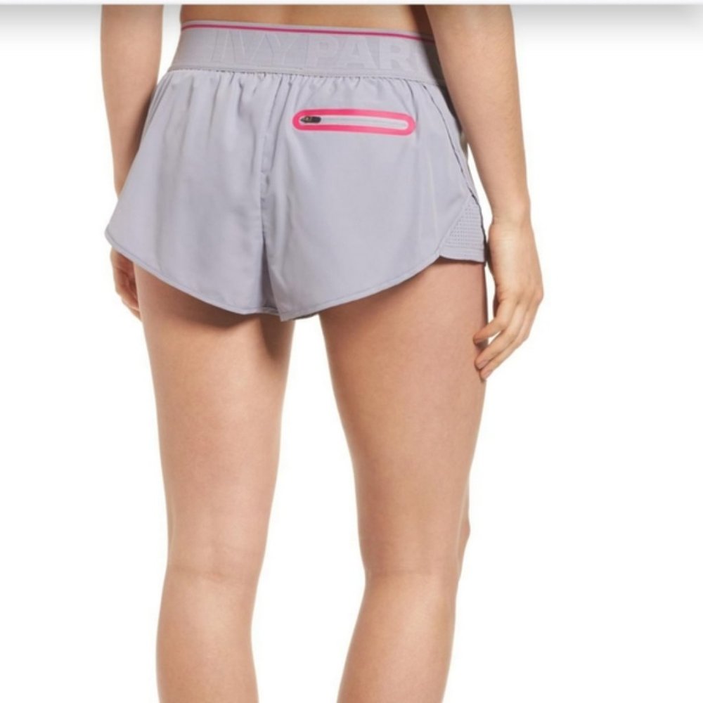 Ivy Park by Beyoncé Running Shorts - Gray Pink M